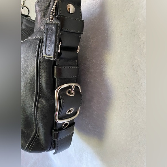 Coach - EUC Zoe Black Leather Hobo Shoulder Bag - Magenta interior ‘09 - F12669 - Picture 5 of 9